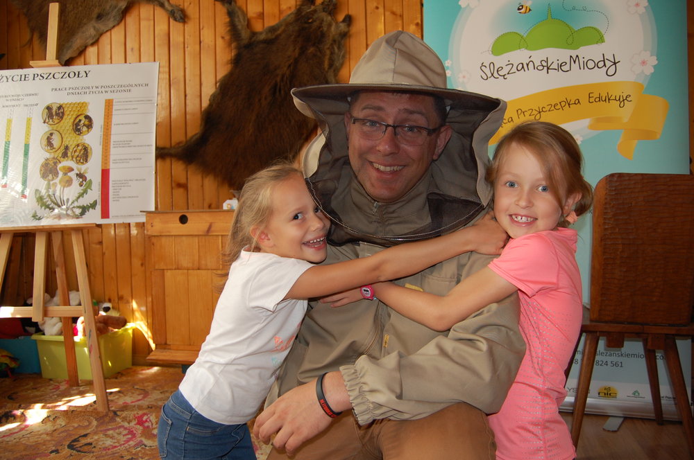 Bzykajaca_przyczepka_edukuje-pod-wiezyca